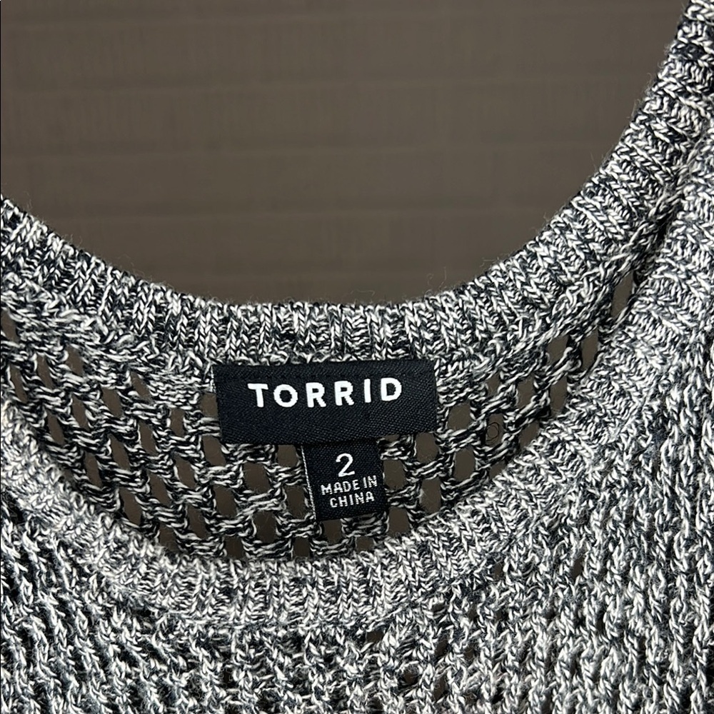 Torrid Gray Knit Sleeveless Top - Picture 2 of 3